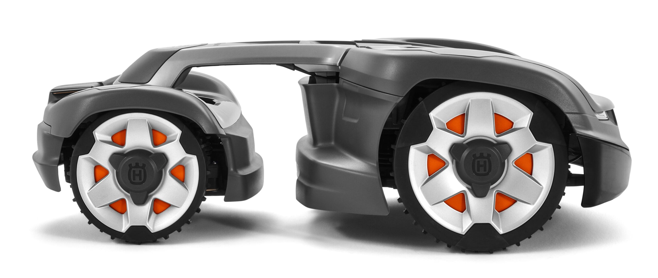 HUSQVARNA AM435XAWD ROBOTFŰNYÍRO
