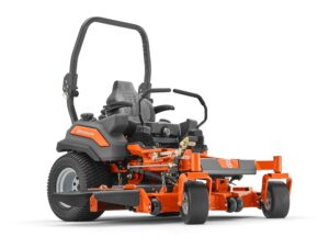 Egyhelyben megfordul&oacute; traktorok